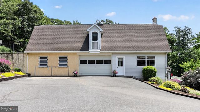 257 HILL RD, New Holland, PA 17557