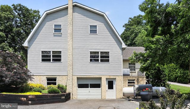 257 HILL RD, New Holland, PA 17557