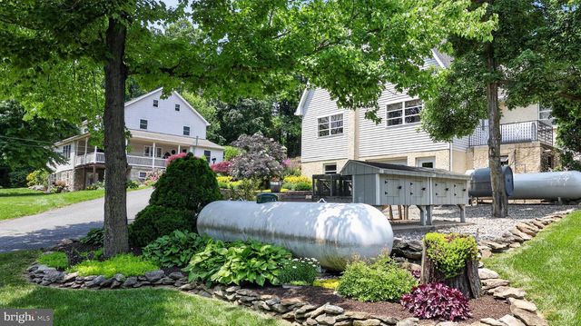 257 HILL RD, New Holland, PA 17557