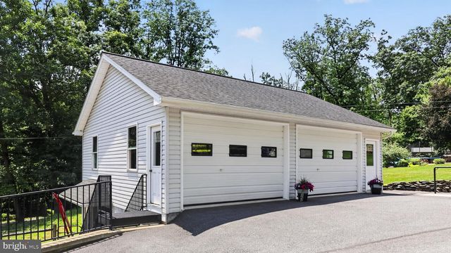 257 HILL RD, New Holland, PA 17557