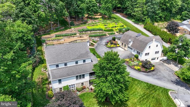 257 HILL RD, New Holland, PA 17557