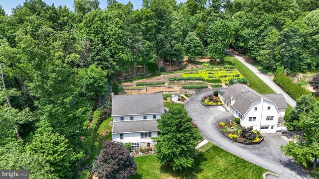 257 HILL RD, New Holland, PA 17557