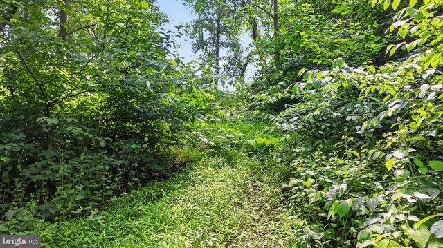 257 HILL RD, New Holland, PA 17557