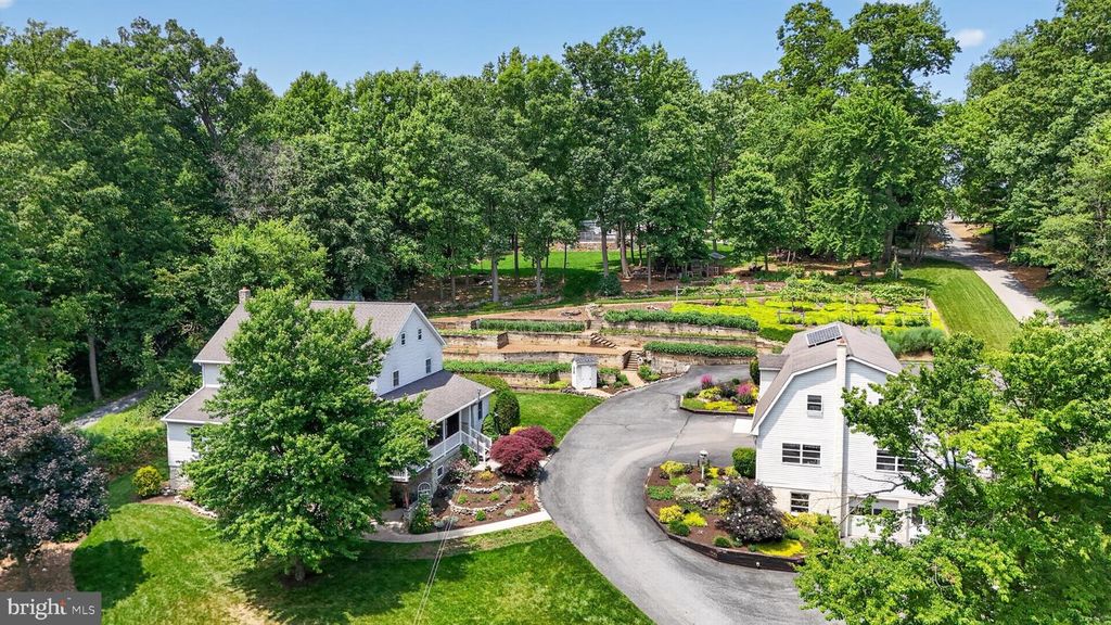 257 HILL RD, New Holland, PA 17557