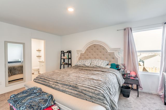 5319 Devils Ridge, Converse, TX 78109