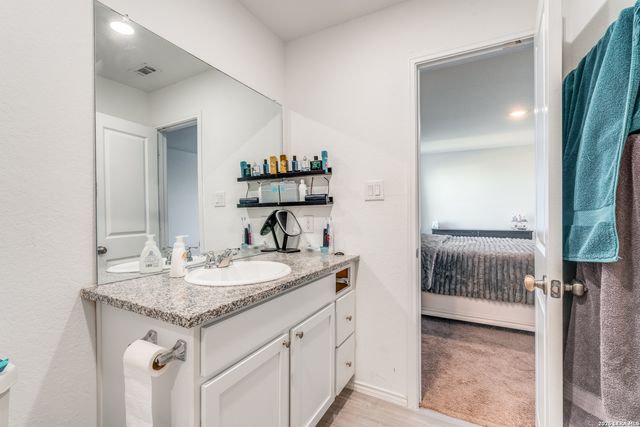 5319 Devils Ridge, Converse, TX 78109