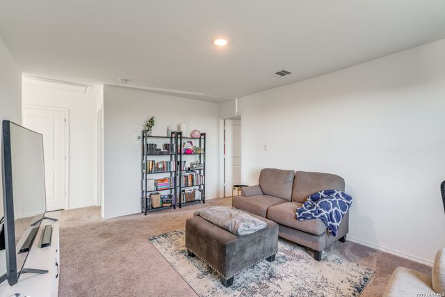 5319 Devils Ridge, Converse, TX 78109