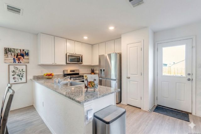 5319 Devils Ridge, Converse, TX 78109