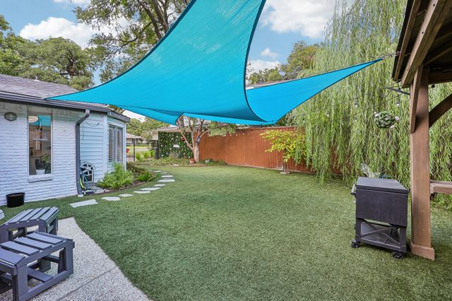 1023 Springbrook Drive, Plano, TX 75075