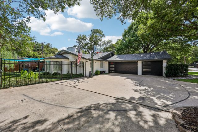 1023 Springbrook Drive, Plano, TX 75075