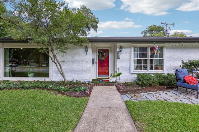 1023 Springbrook Drive, Plano, TX 75075