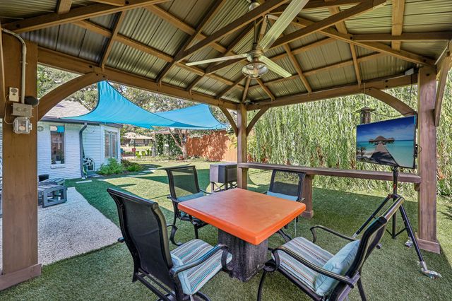 1023 Springbrook Drive, Plano, TX 75075