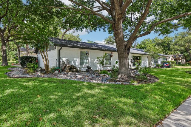 1023 Springbrook Drive, Plano, TX 75075
