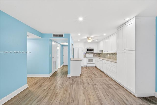 2301 S Ocean Drive 2302, Hollywood, FL 33019