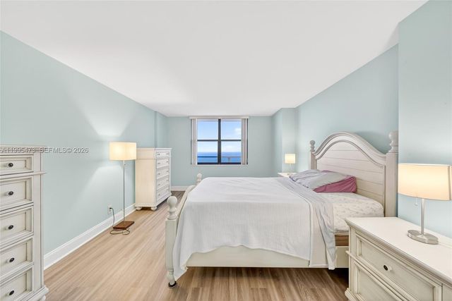 2301 S Ocean Drive 2302, Hollywood, FL 33019