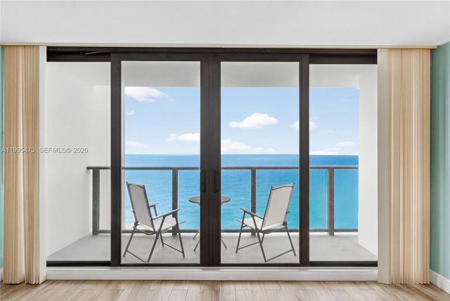 2301 S Ocean Drive 2302, Hollywood, FL 33019