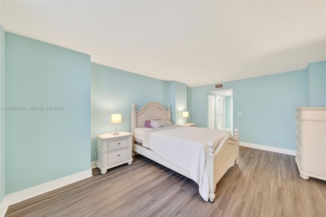 2301 S Ocean Drive 2302, Hollywood, FL 33019