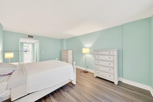 2301 S Ocean Drive 2302, Hollywood, FL 33019