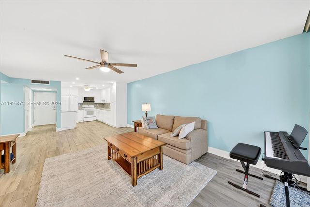 2301 S Ocean Drive 2302, Hollywood, FL 33019