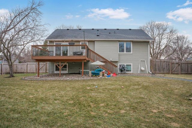 9616 Minnesota Lane N, Maple Grove, MN 55369
