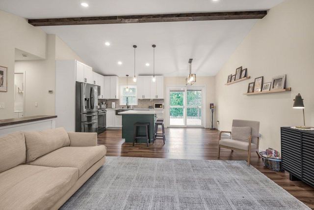 9616 Minnesota Lane N, Maple Grove, MN 55369