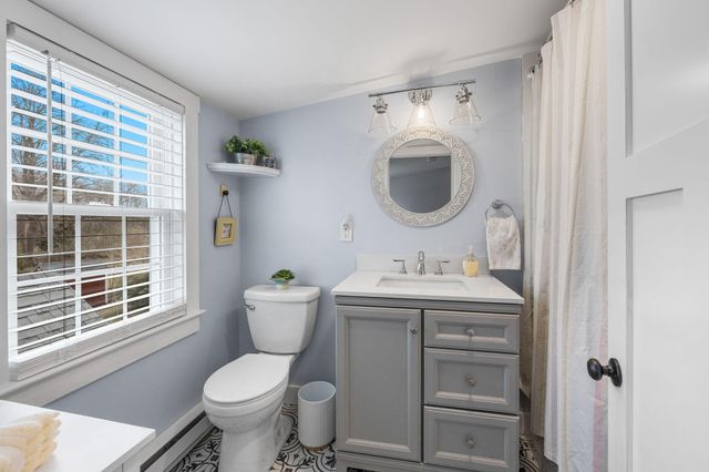 182 Woods Hole Road, Falmouth, MA 02540