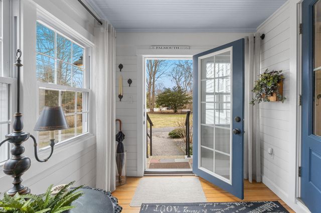 182 Woods Hole Road, Falmouth, MA 02540