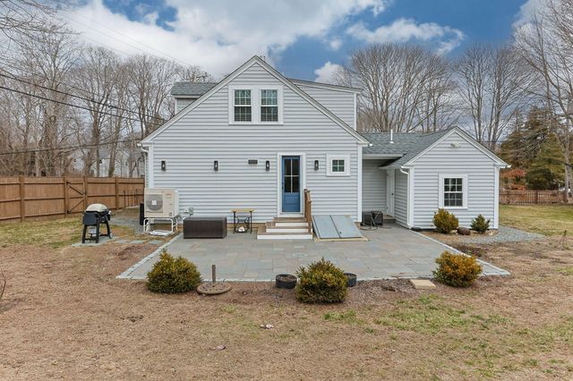 182 Woods Hole Road, Falmouth, MA 02540