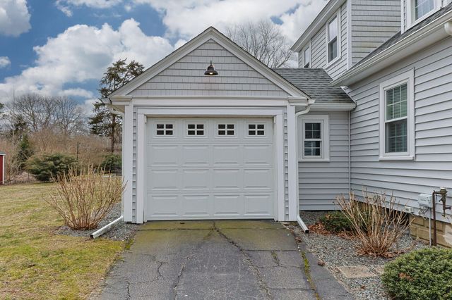 182 Woods Hole Road, Falmouth, MA 02540