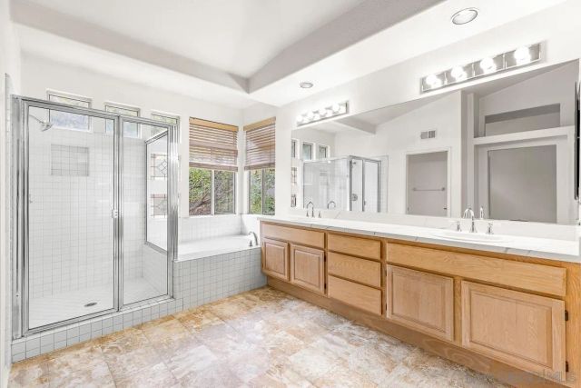 987 CALLE DE LEPANTO, Escondido, CA 92025