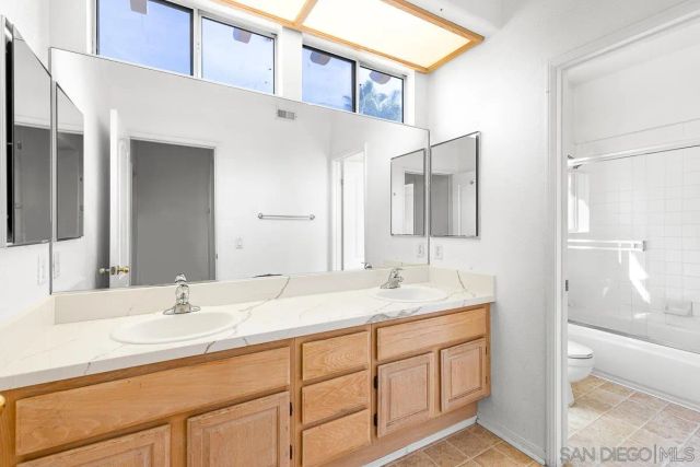 987 CALLE DE LEPANTO, Escondido, CA 92025