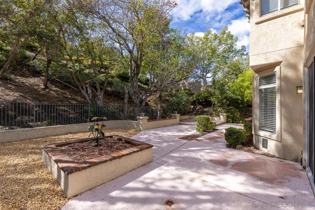 987 CALLE DE LEPANTO, Escondido, CA 92025