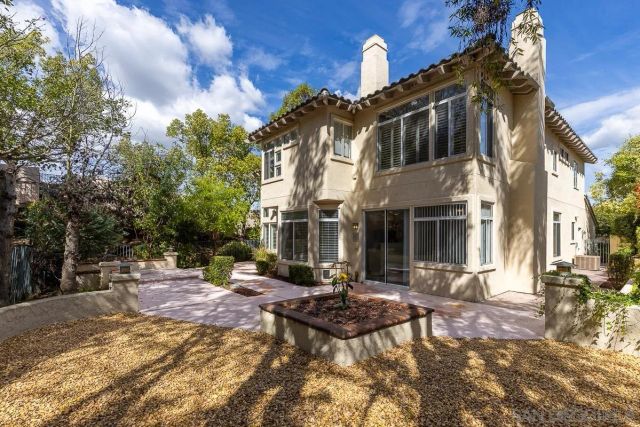 987 CALLE DE LEPANTO, Escondido, CA 92025