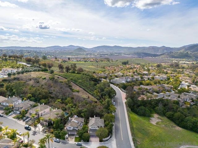 987 CALLE DE LEPANTO, Escondido, CA 92025