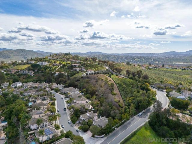 987 CALLE DE LEPANTO, Escondido, CA 92025
