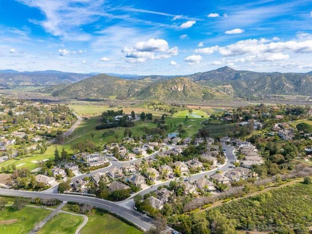 987 CALLE DE LEPANTO, Escondido, CA 92025