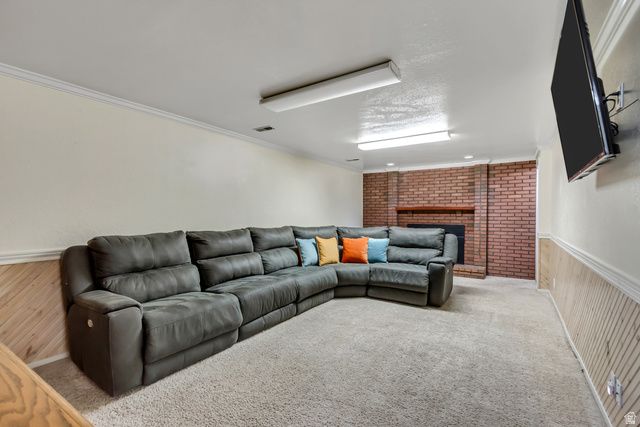 476 E 10425 S, Sandy, UT 84070