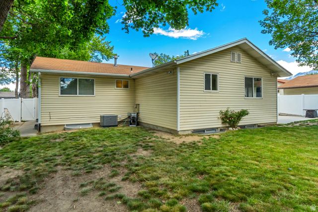 476 E 10425 S, Sandy, UT 84070