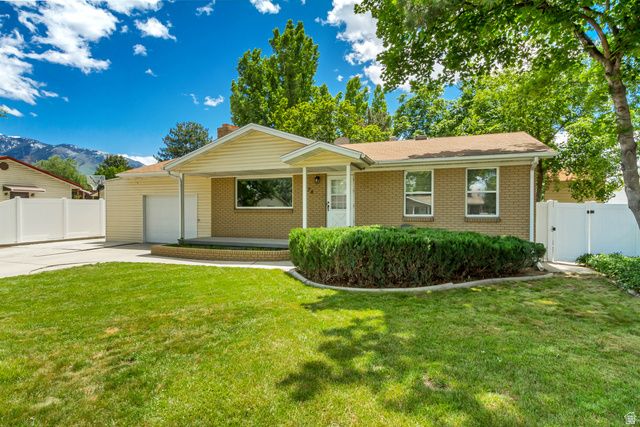 476 E 10425 S, Sandy, UT 84070