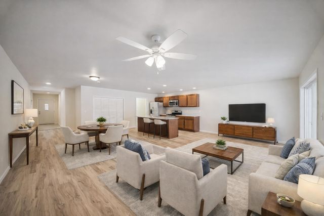 1528 Woodland, Michigan City, IN 46360