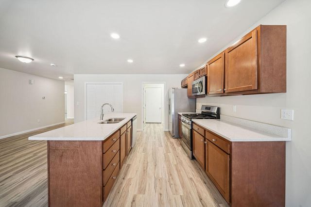 1528 Woodland, Michigan City, IN 46360