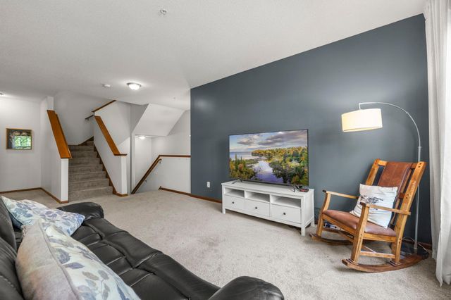 8334 Emery Parkway N 2408, Champlin, MN 55316