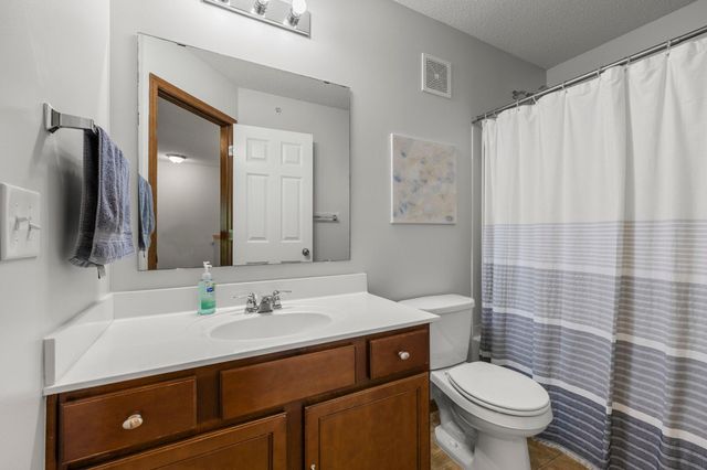 8334 Emery Parkway N 2408, Champlin, MN 55316