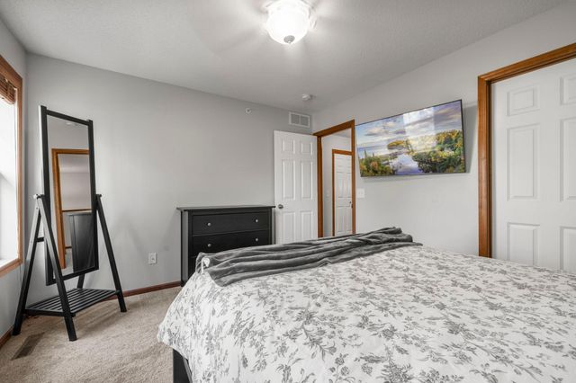 8334 Emery Parkway N 2408, Champlin, MN 55316
