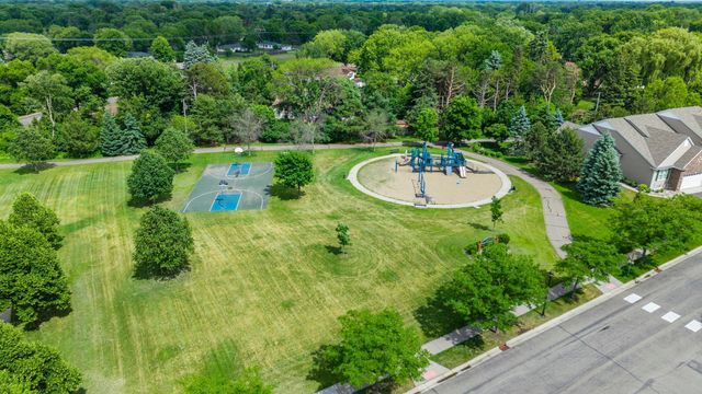 8334 Emery Parkway N 2408, Champlin, MN 55316