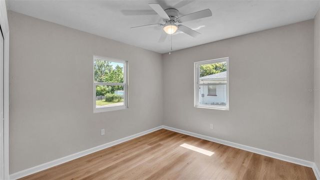405 W HUNTER STREET, Lakeland, FL 33803