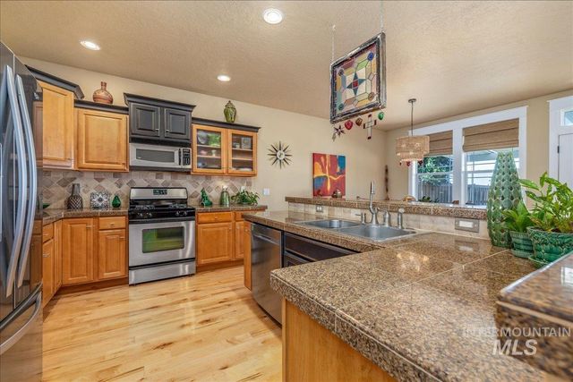 4897 N Red Hills, Meridian, ID 83642