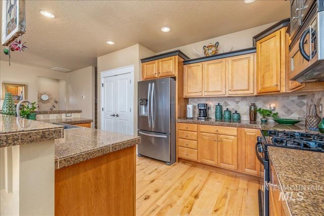 4897 N Red Hills, Meridian, ID 83642