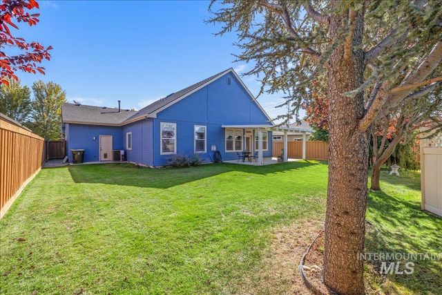 4897 N Red Hills, Meridian, ID 83642