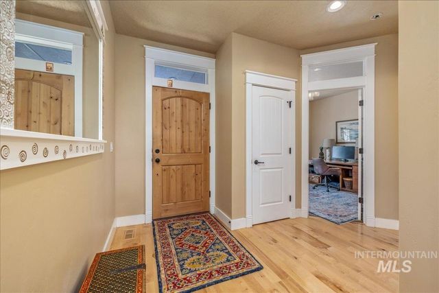 4897 N Red Hills, Meridian, ID 83642